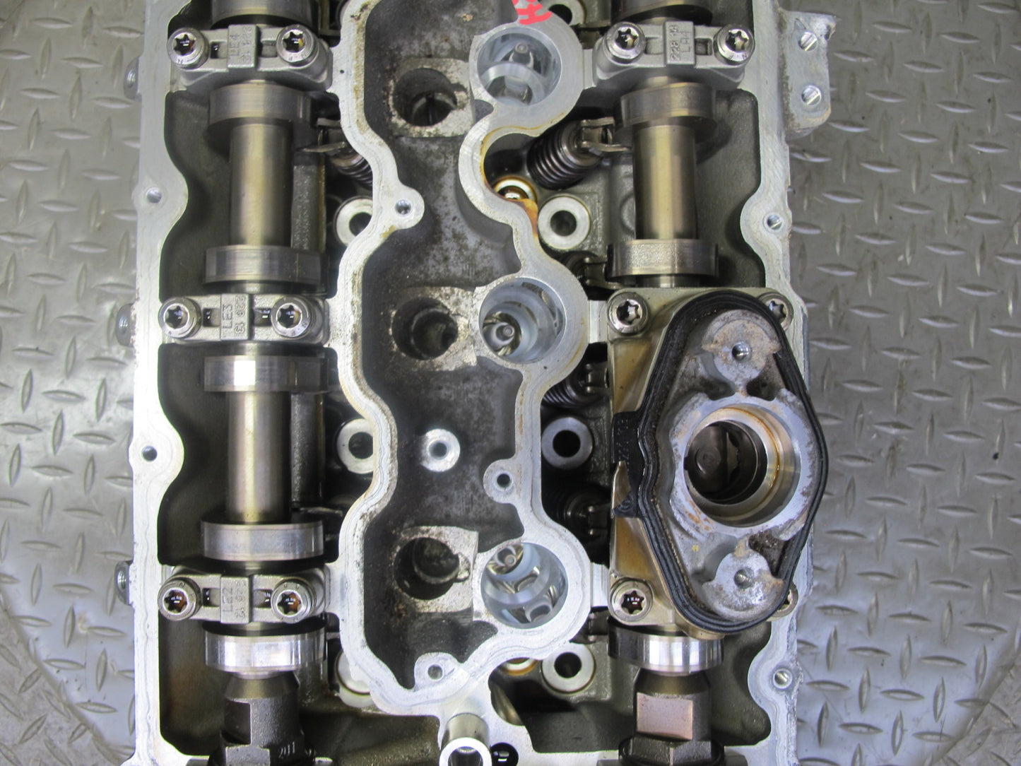 11-13 BMW F10 550i N63 Engine Motor Right Cylinder Head w Camshafts 103K OEM