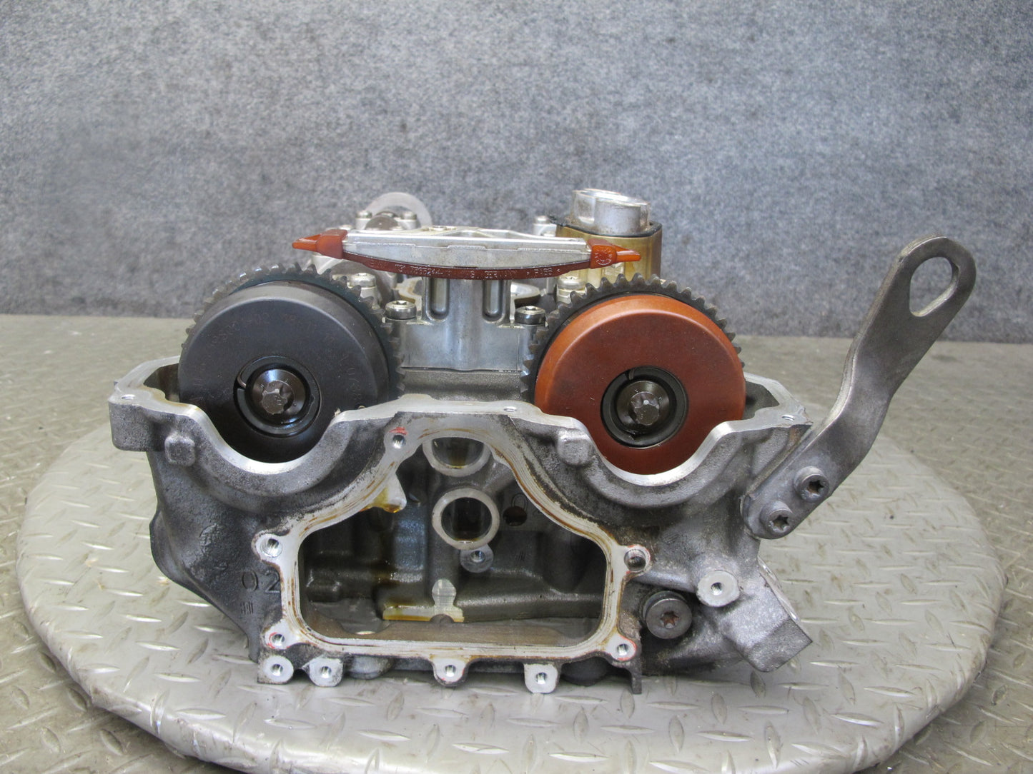 11-13 BMW F10 550i N63 Engine Motor Right Cylinder Head w Camshafts 103K OEM