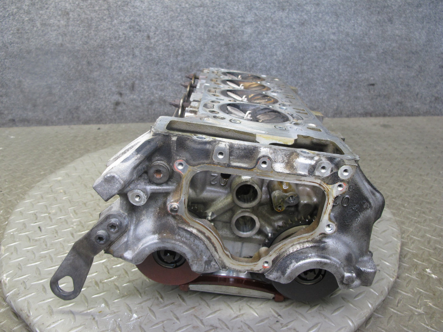 11-13 BMW F10 550i N63 Engine Motor Right Cylinder Head w Camshafts 103K OEM
