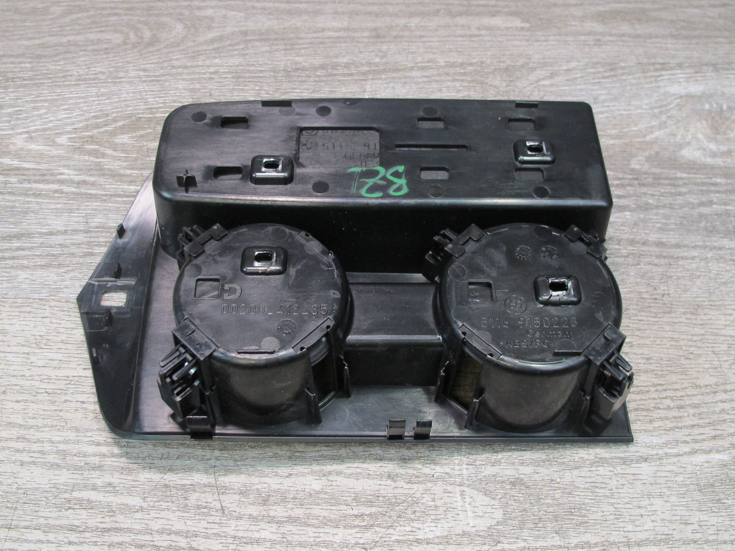 09-16 BMW E89 Z4 Center Console CUP Holder Storage Panel 9150225 OEM