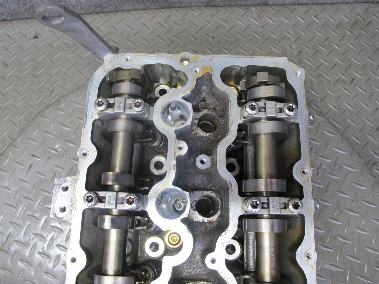 11-13 BMW F10 550i N63 Engine Motor Left Cylinder Head w Camshafts 103K OEM
