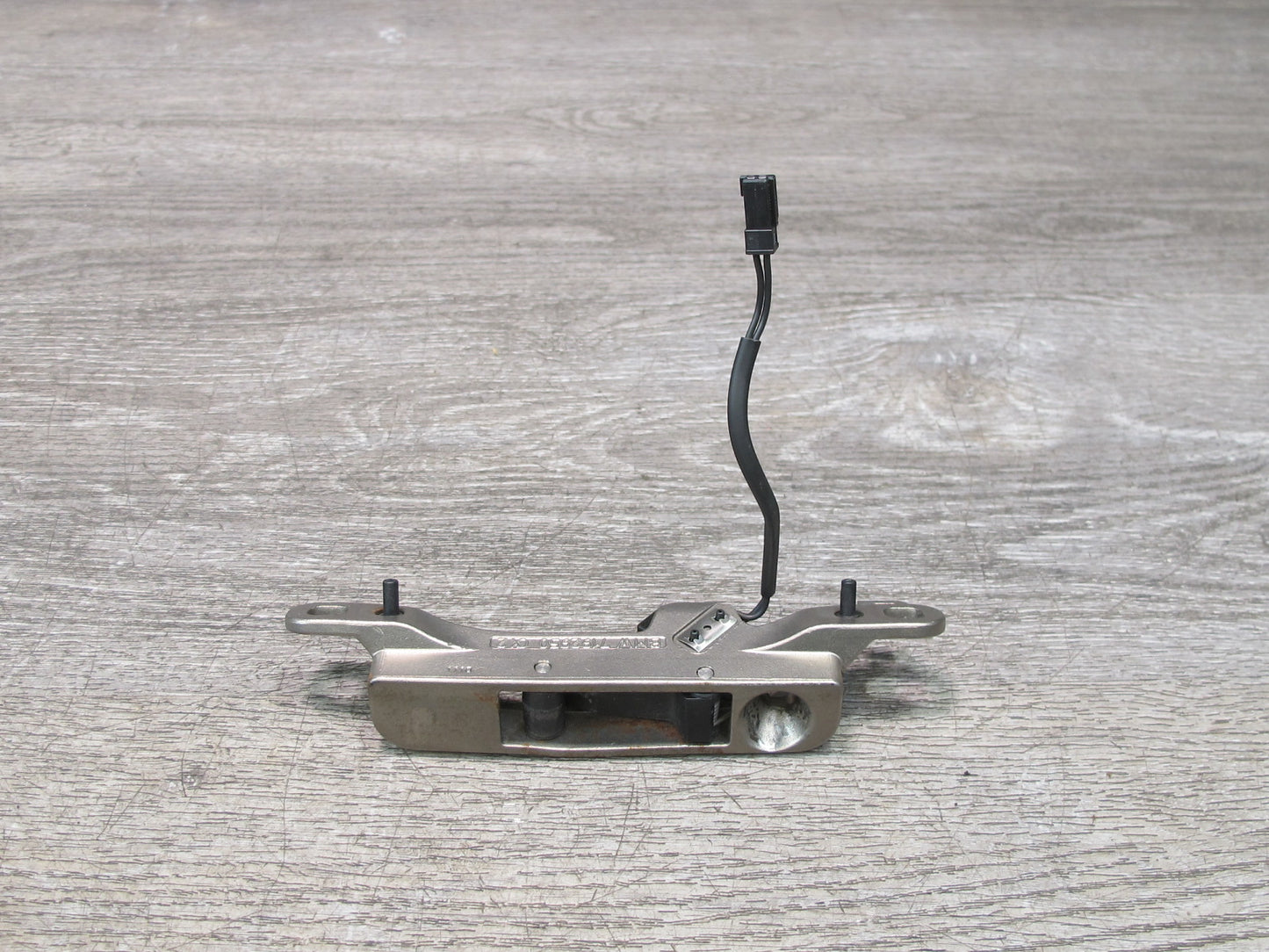 09-16 BMW E89 Z4 Convertible TOP Roof Lock Latch Striker Plate Set OEM