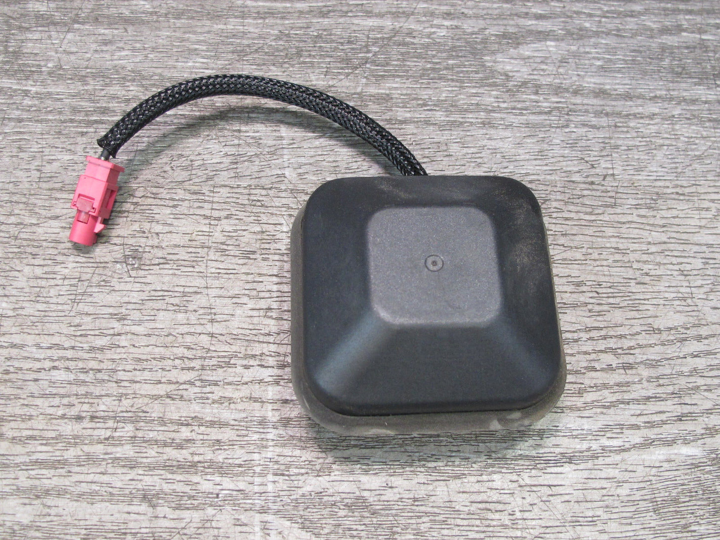 09-16 BMW E89 Z4 Satellite Radio Antenna 9224647 OEM