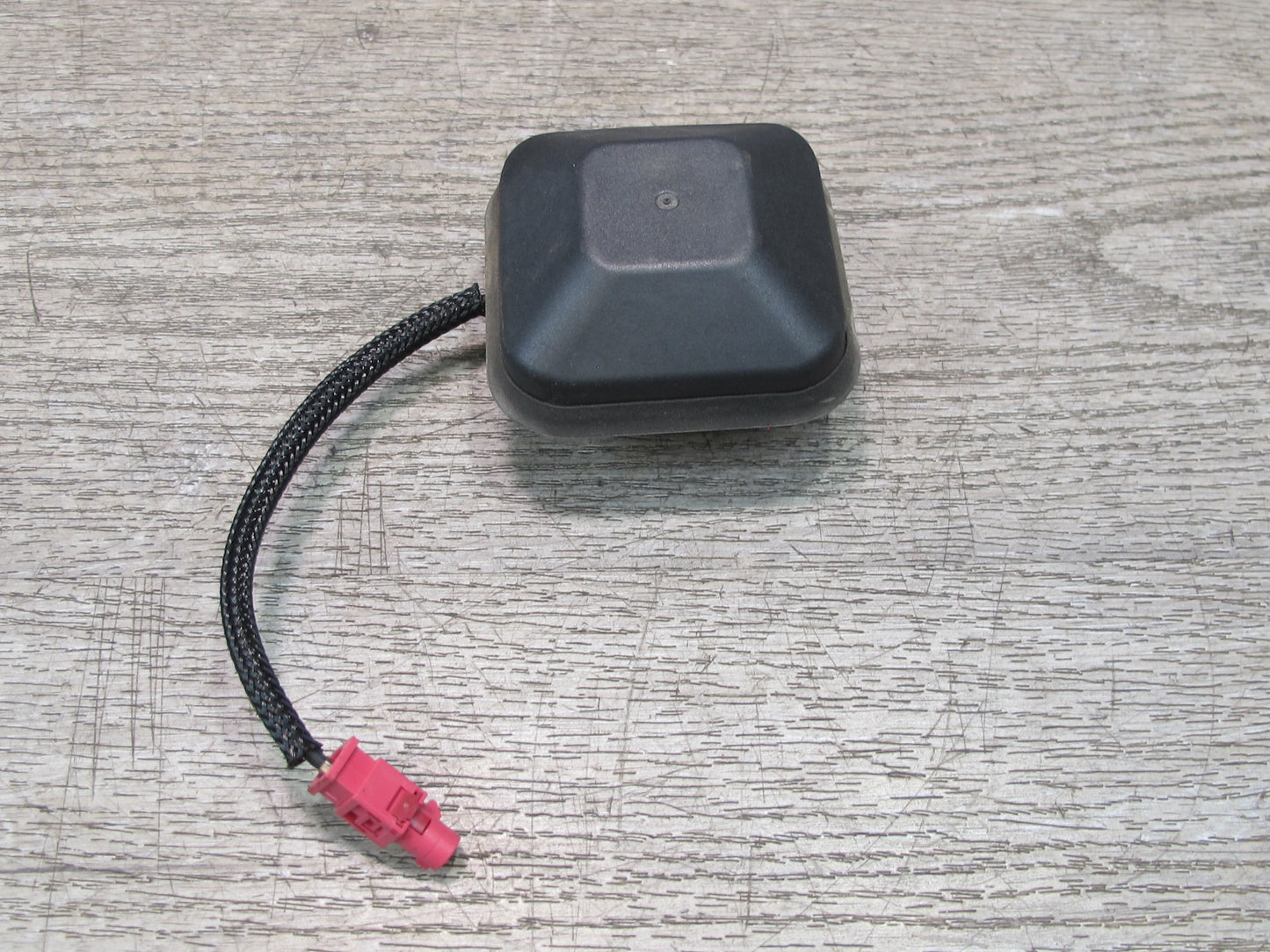 09-16 BMW E89 Z4 Satellite Radio Antenna 9224647 OEM