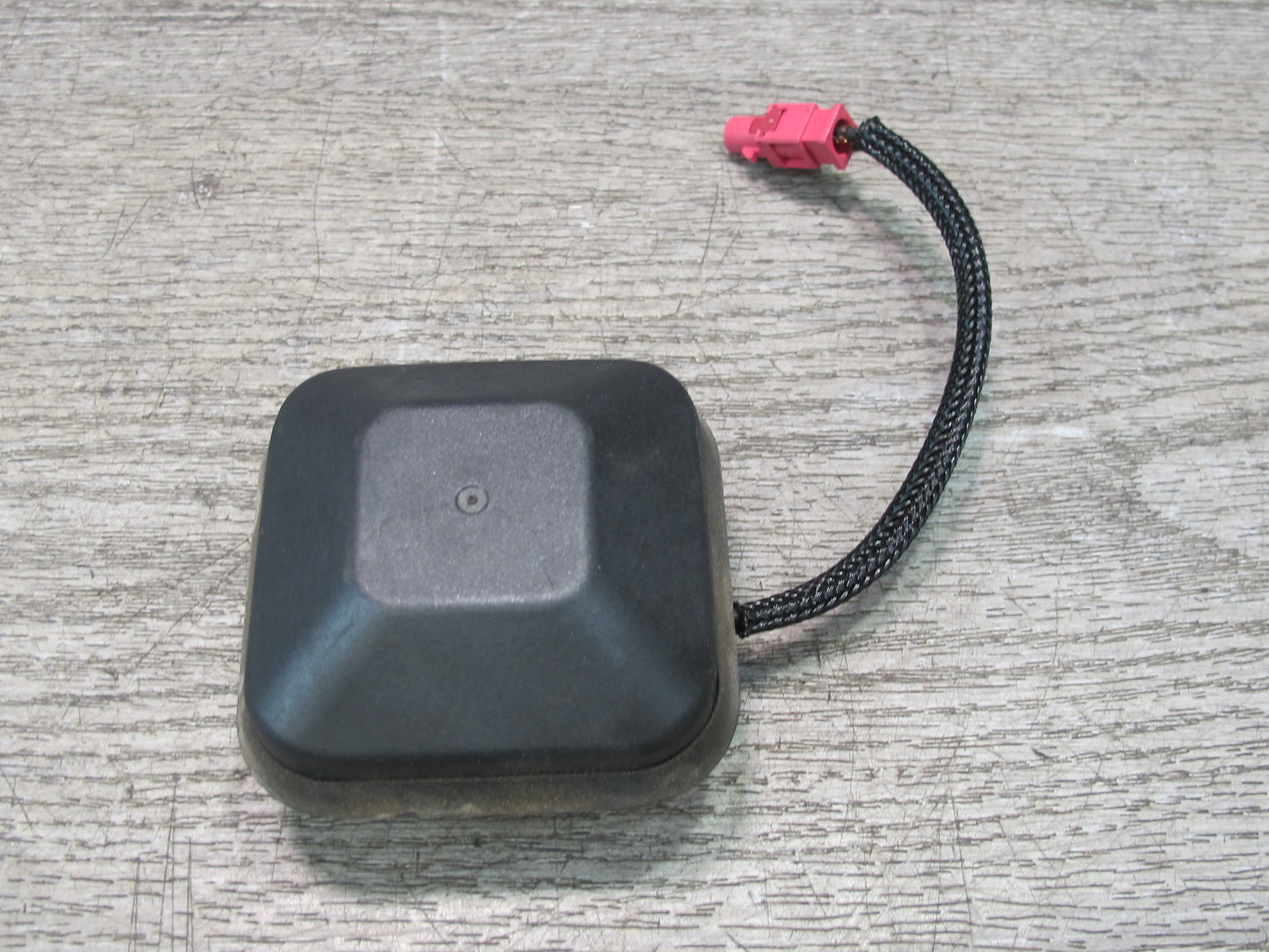 09-16 BMW E89 Z4 Satellite Radio Antenna 9224647 OEM