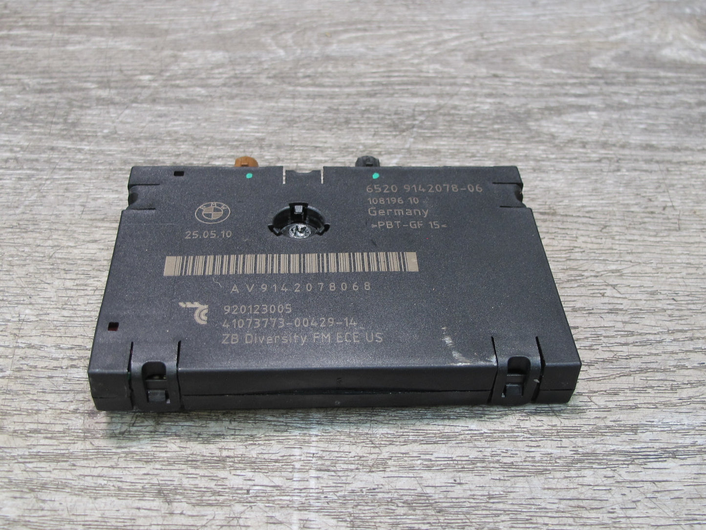 09-16 BMW E89 Z4 Radio Antenna Amplifier Diversity Module 9142078 OEM