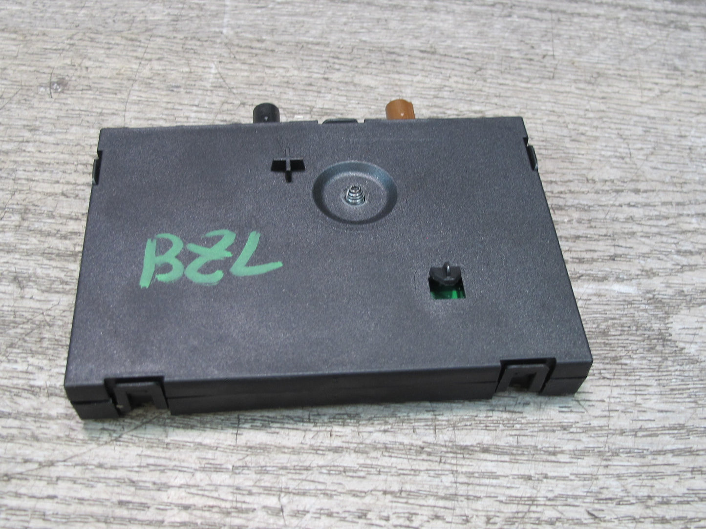 09-16 BMW E89 Z4 Radio Antenna Amplifier Diversity Module 9142078 OEM