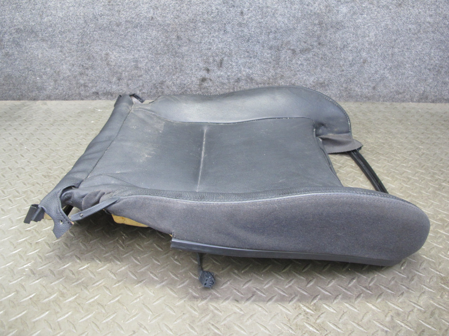 09-16 BMW E89 Z4 Front Left Sport Seat Lower Leather Cushion OEM