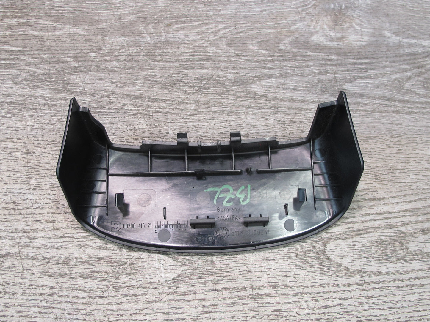 09-16 BMW E89 Z4 Center Console Armrest Trim Cover Panel 9150241 OEM