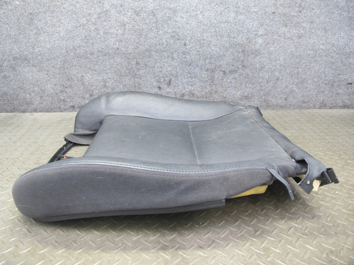 09-16 BMW E89 Z4 Front Right Sport Seat Lower Leather Cushion OEM