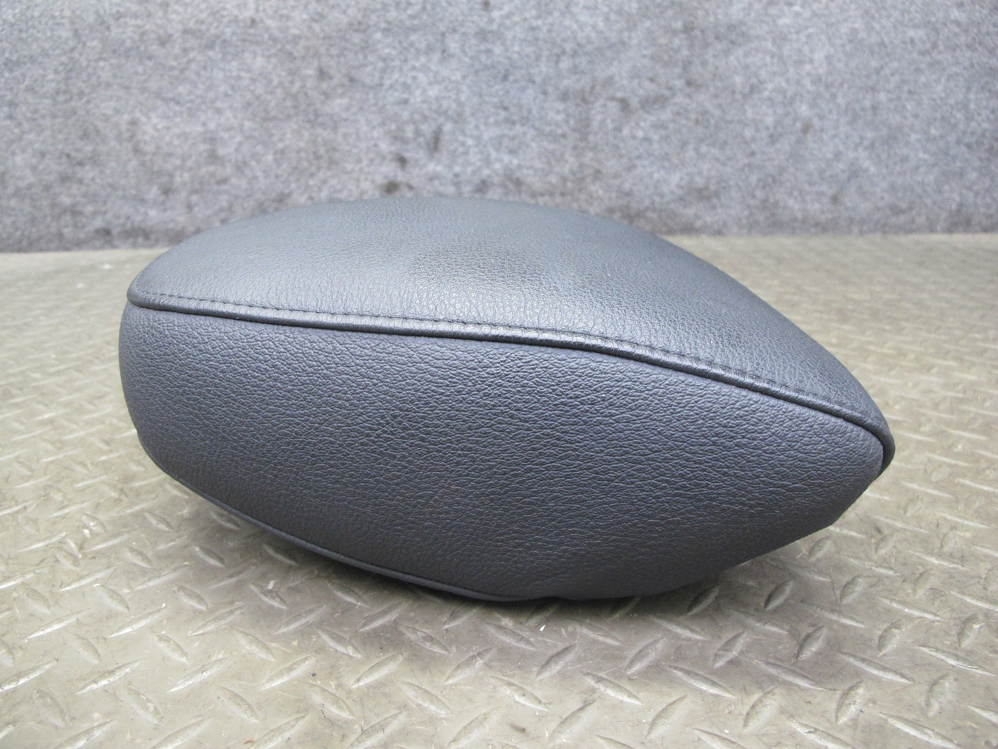 09-16 BMW E89 Z4 Set of 2 Front Left & Right Seat Leather Headrest OEM