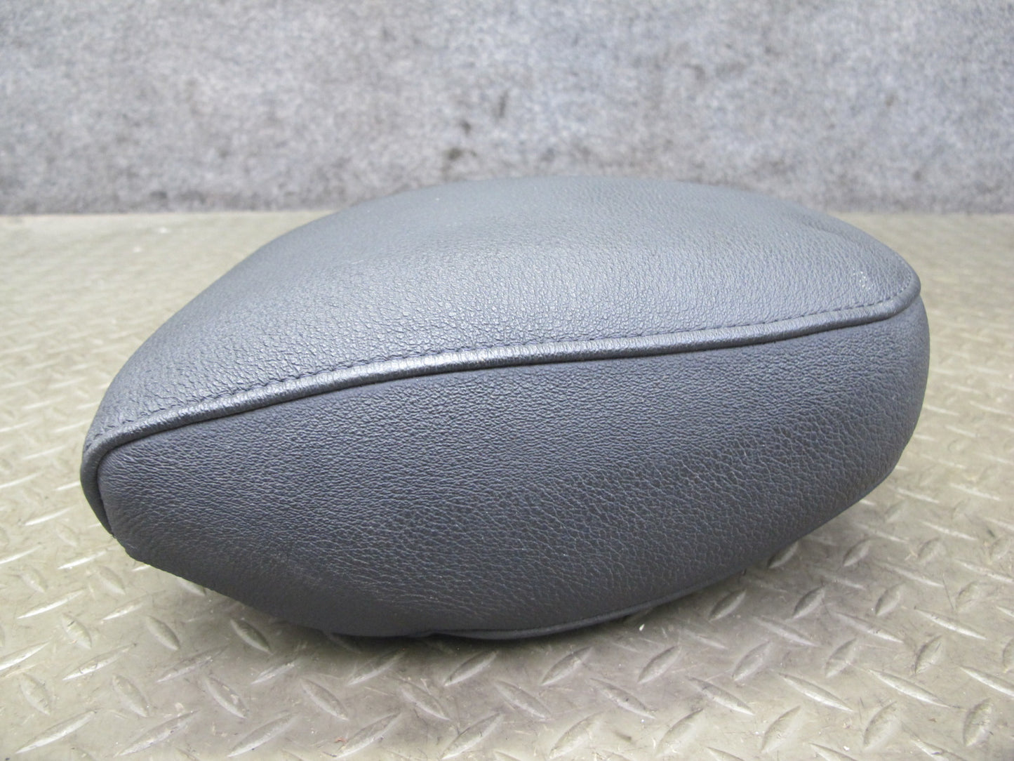 09-16 BMW E89 Z4 Set of 2 Front Left & Right Seat Leather Headrest OEM