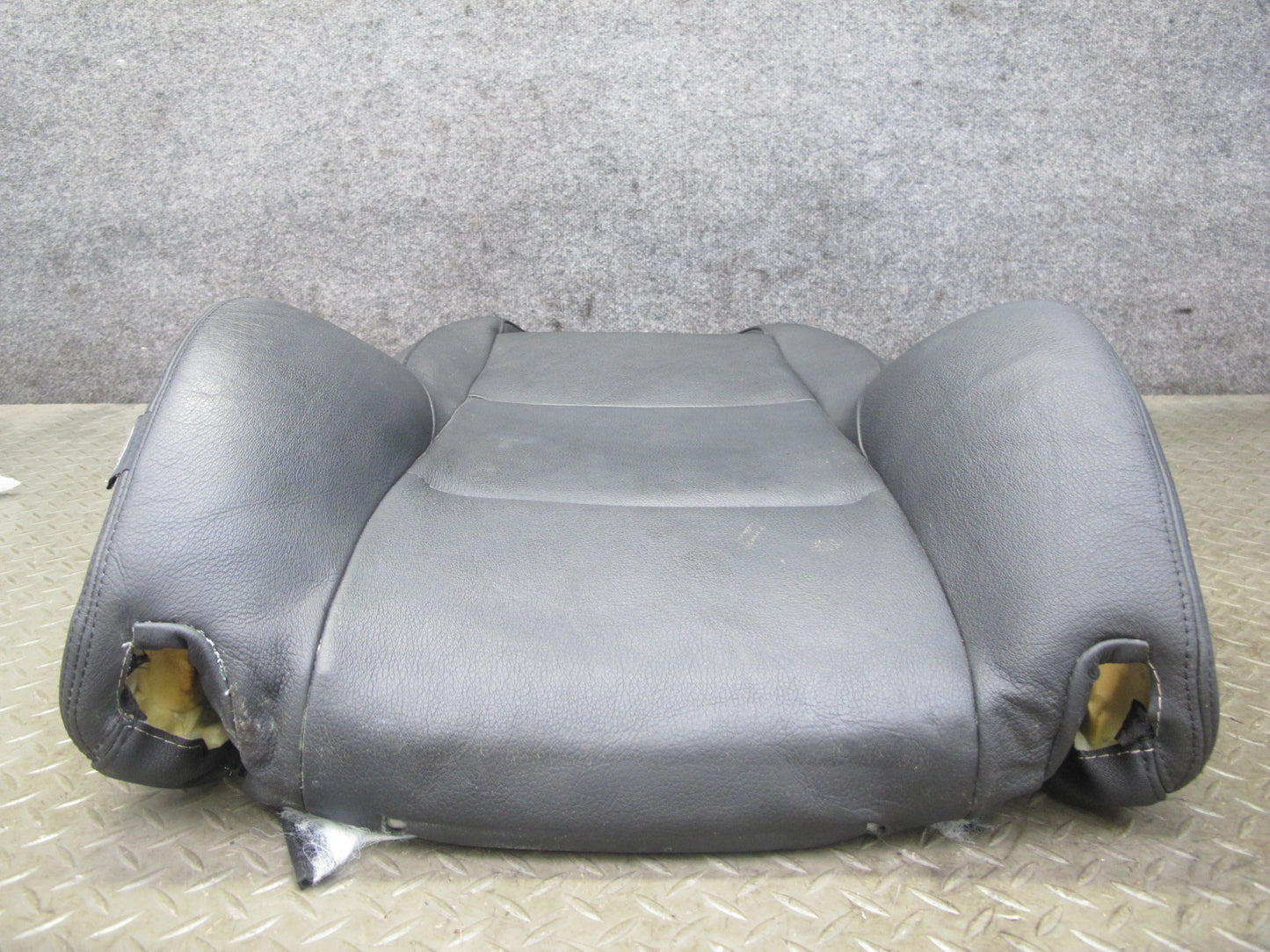 09-16 BMW E89 Z4 Front Right Seat Upper Backrest Leather Cushion OEM