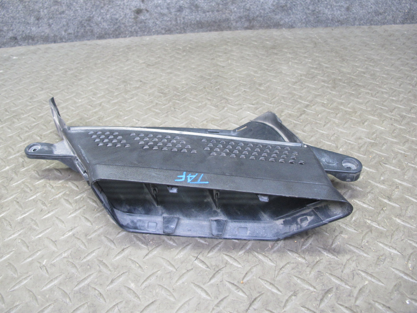 13-16 Audi S5 S4 Engine Air Intake Inlet Duct Pipe 8K0129618E OEM