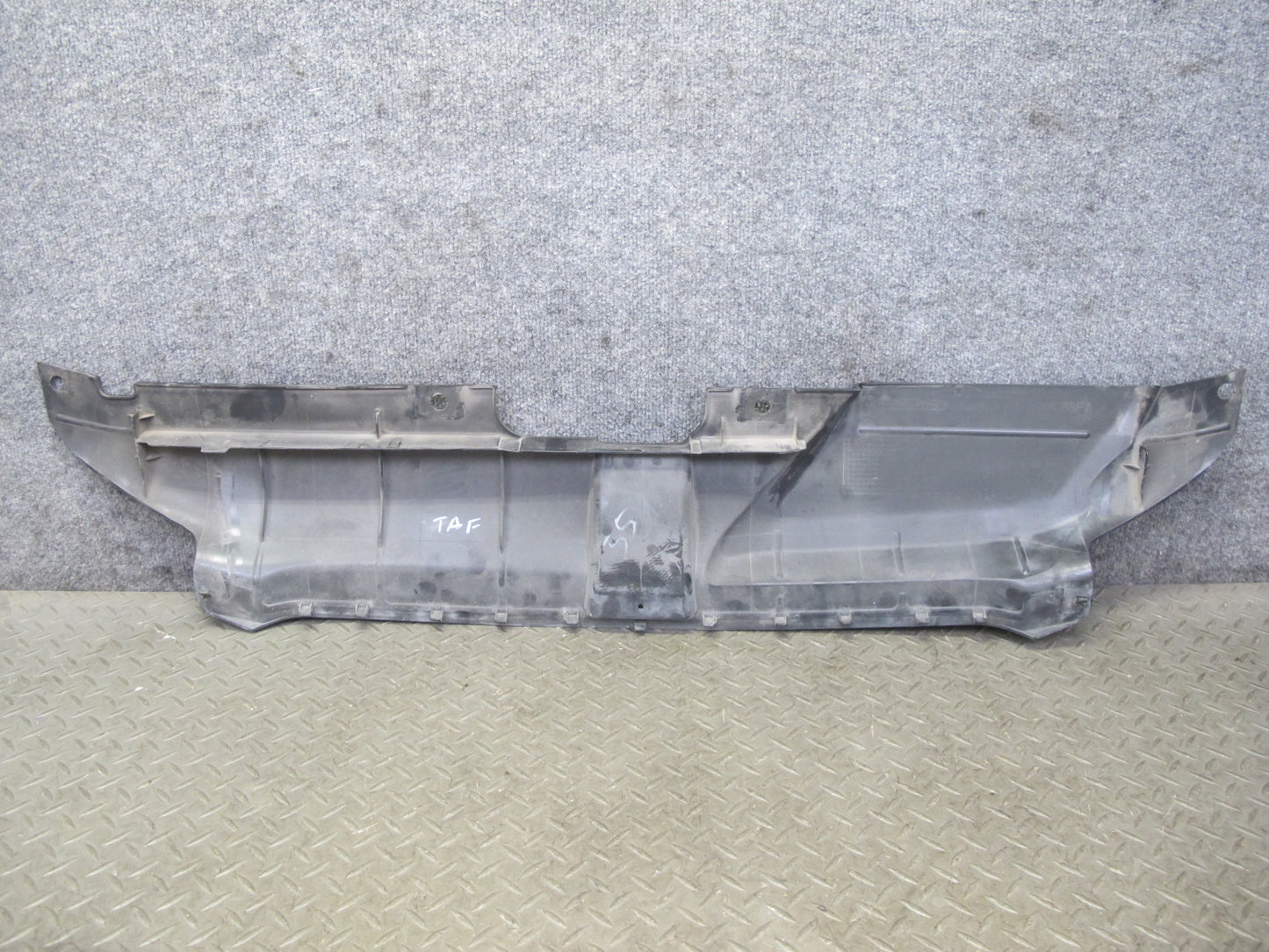 2013 Audi A4 S4 B8 Front Radiator Upper Trim Cover Panel 8K0807081B OEM