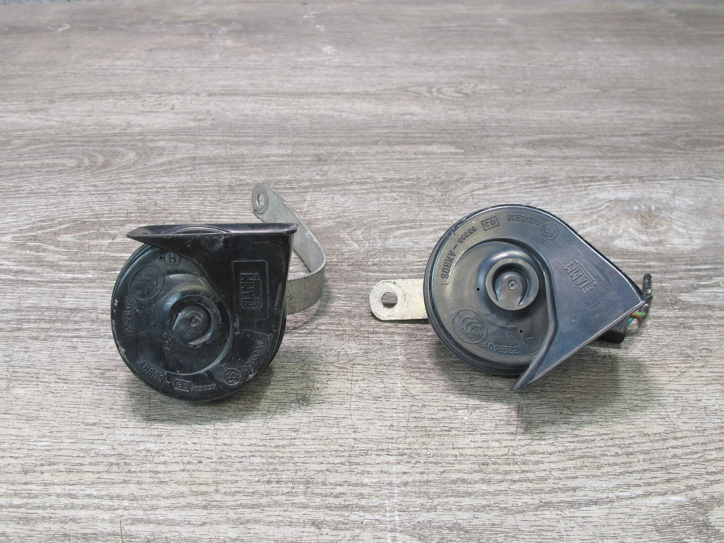 09-16 BMW E89 Z4 High & Low Tone Note Pitch Horn Signal Set OEM