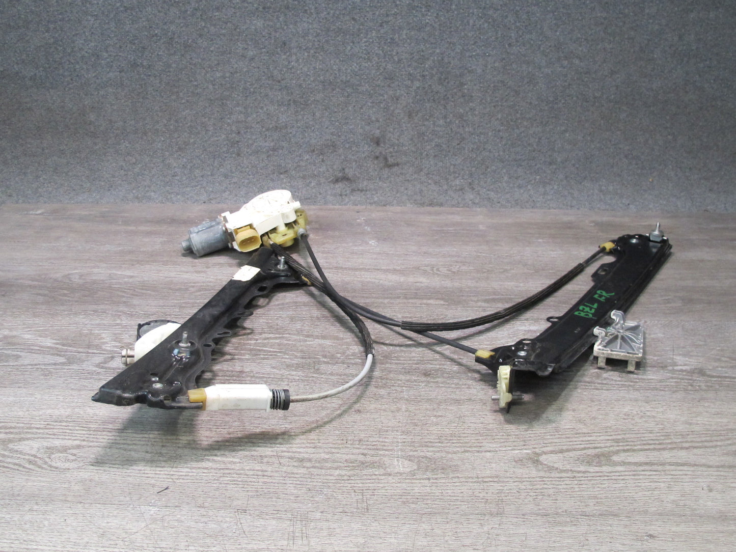 09-16 BMW E89 Z4 Right Door Window Regulator w Motor OEM