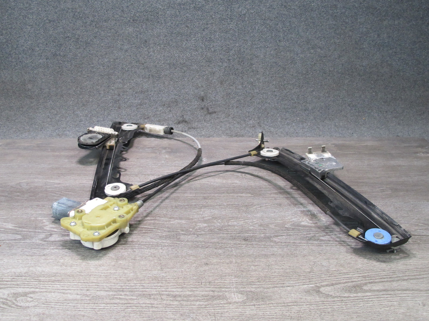 09-16 BMW E89 Z4 Right Door Window Regulator w Motor OEM