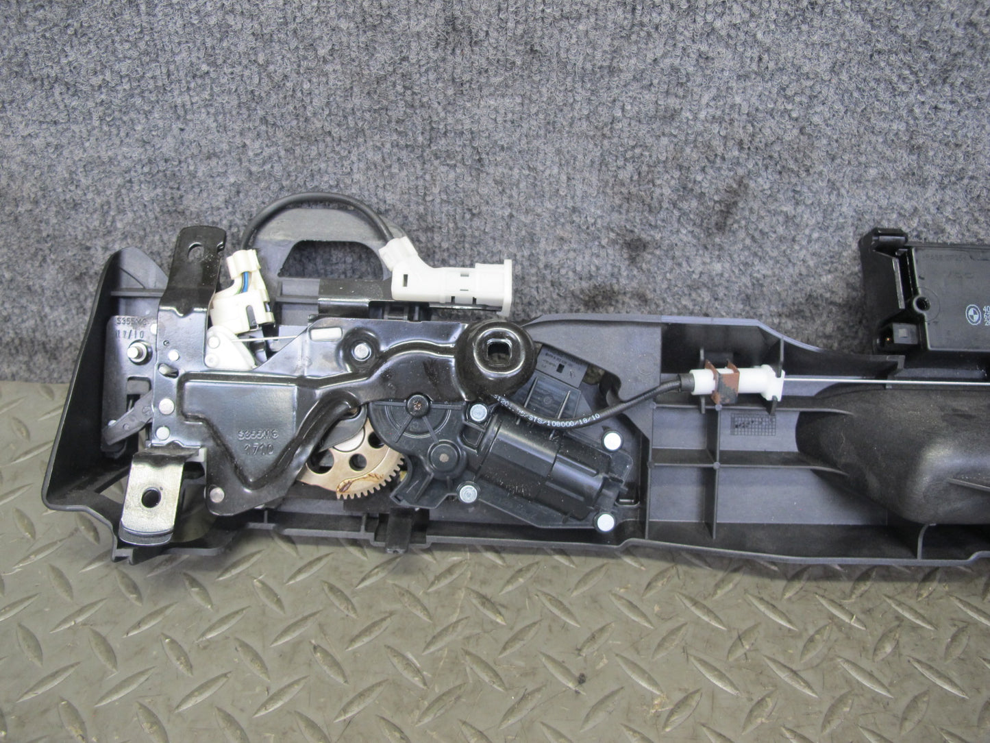 09-16 BMW E89 Z4 Rear Trunk Deck Lid Lock Latch Actuator 7191257 OEM