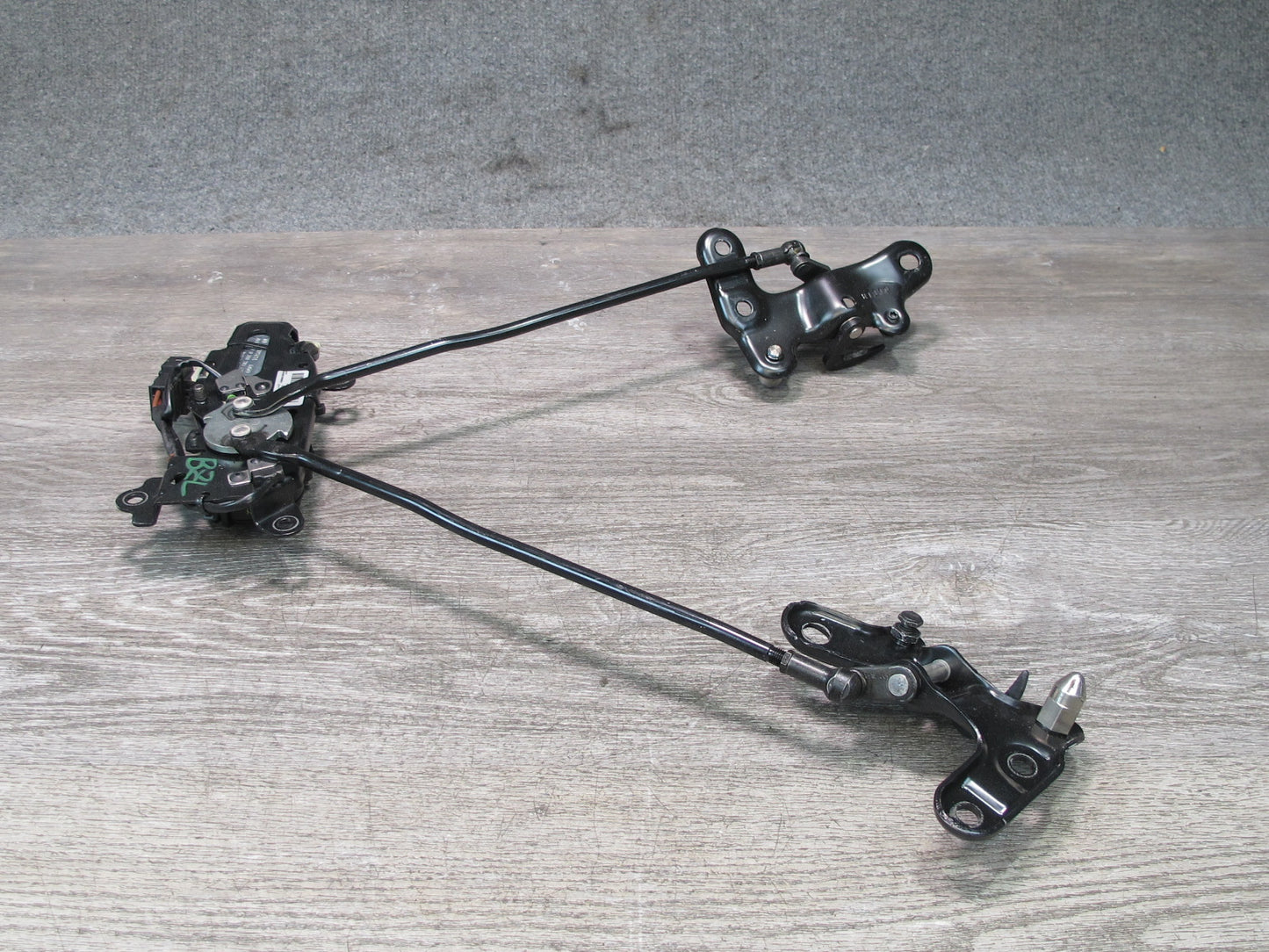 09-16 BMW E89 Z4 Convertible Folding TOP Roof Lock Latch Mechanism OEM
