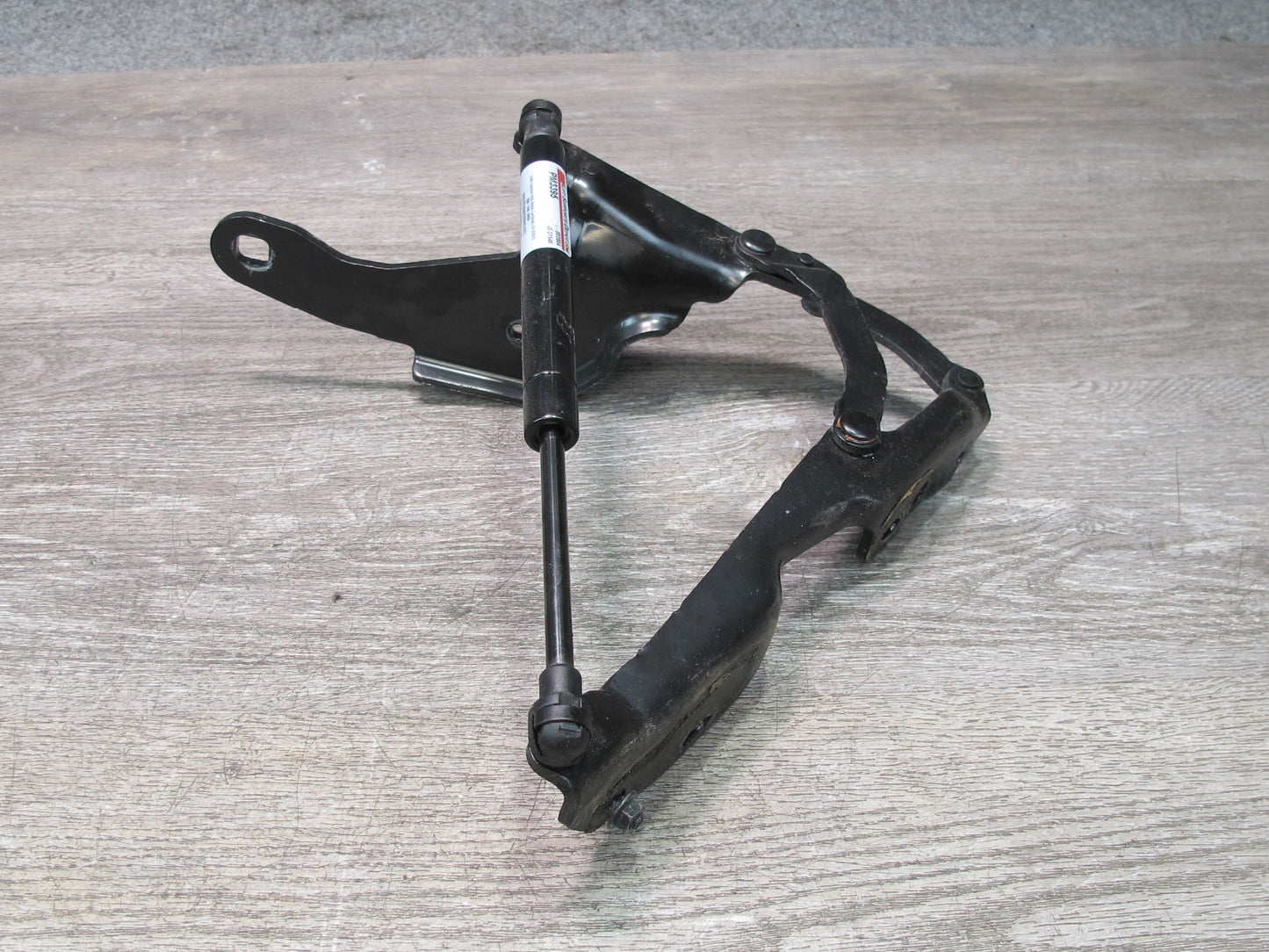 09-16 BMW E89 Z4 Set of 2 Rear Trunk Lid w Aftermarket Shocks Support