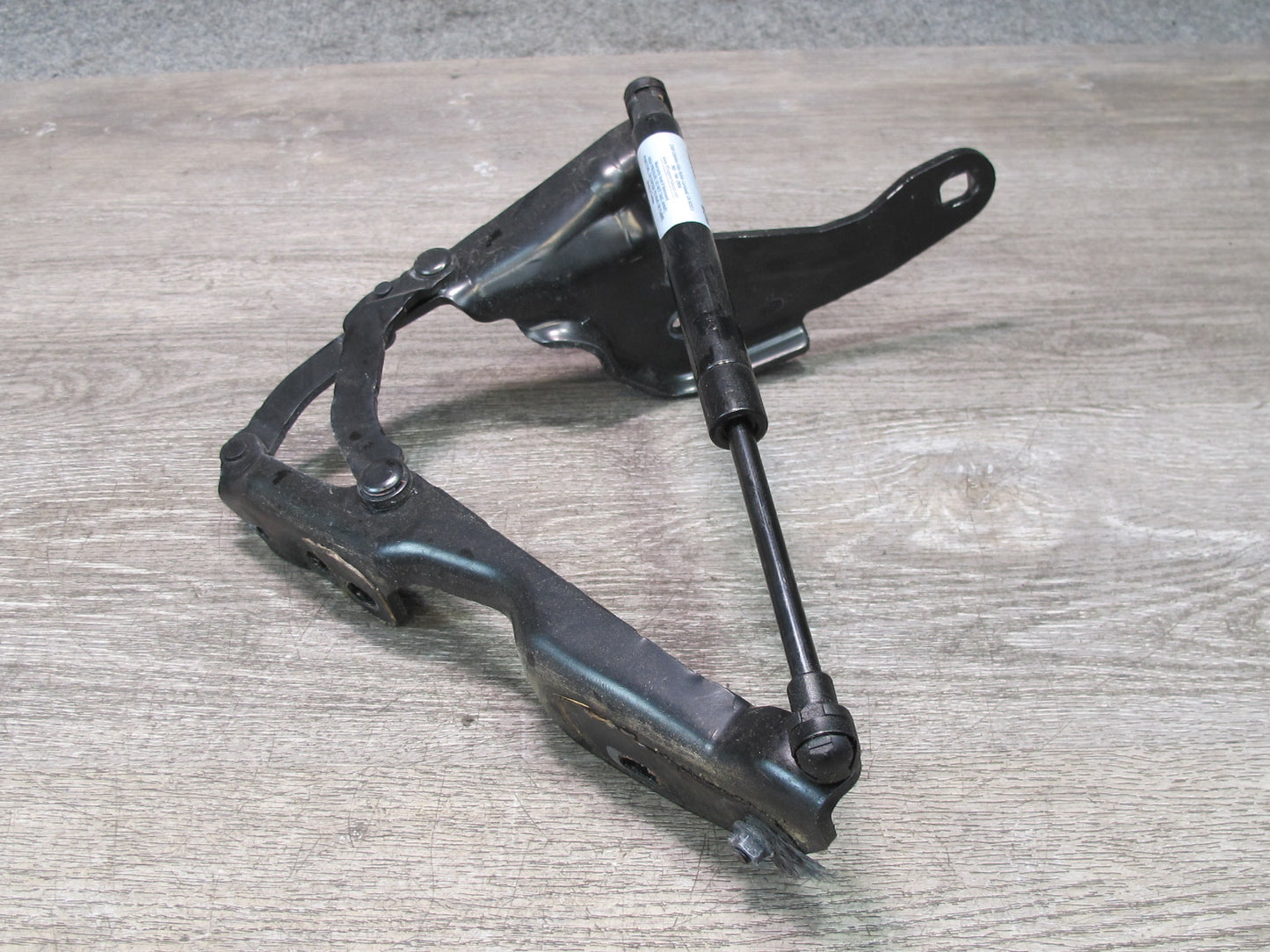 09-16 BMW E89 Z4 Set of 2 Rear Trunk Lid w Aftermarket Shocks Support