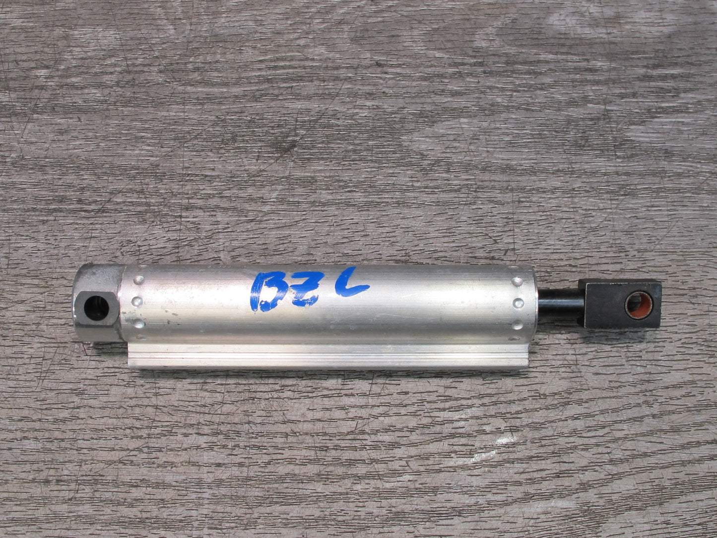 09-16 BMW E89 Z4 Convertible Set of 2 TOP Roof Hydrulic Cylinder Support OEM