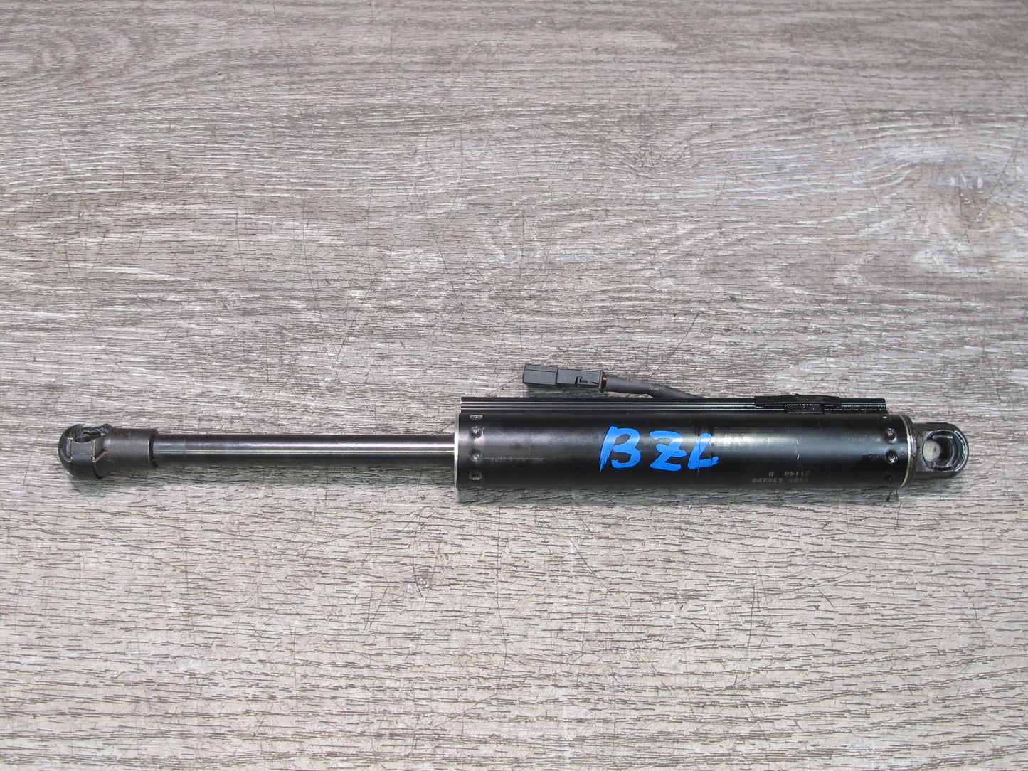 09-16 BMW E89 Z4 Convertible Set of 2 TOP Roof Hydraulic Cylinder Support OEM