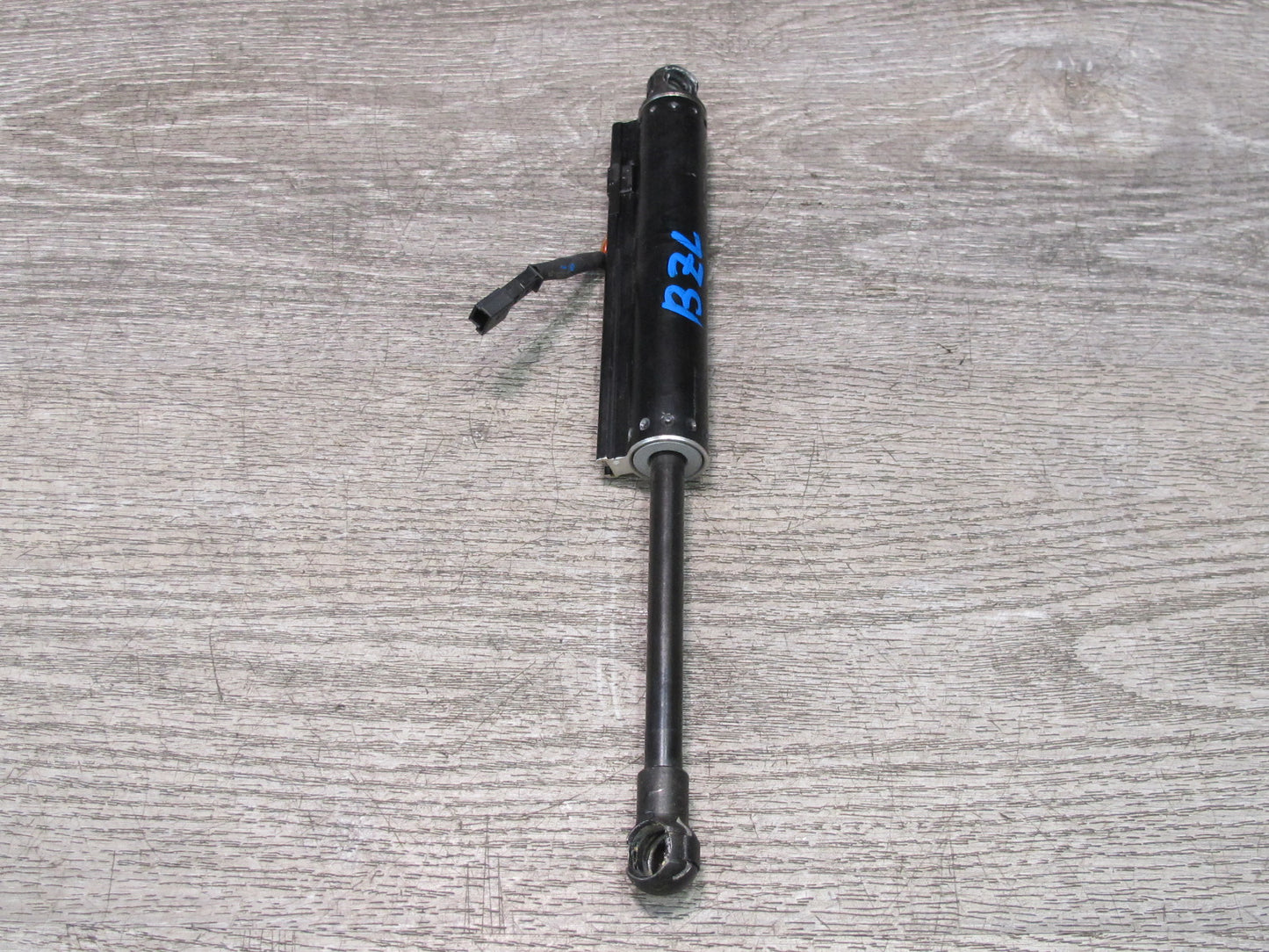 09-16 BMW E89 Z4 Convertible Set of 2 TOP Roof Hydraulic Cylinder Support OEM