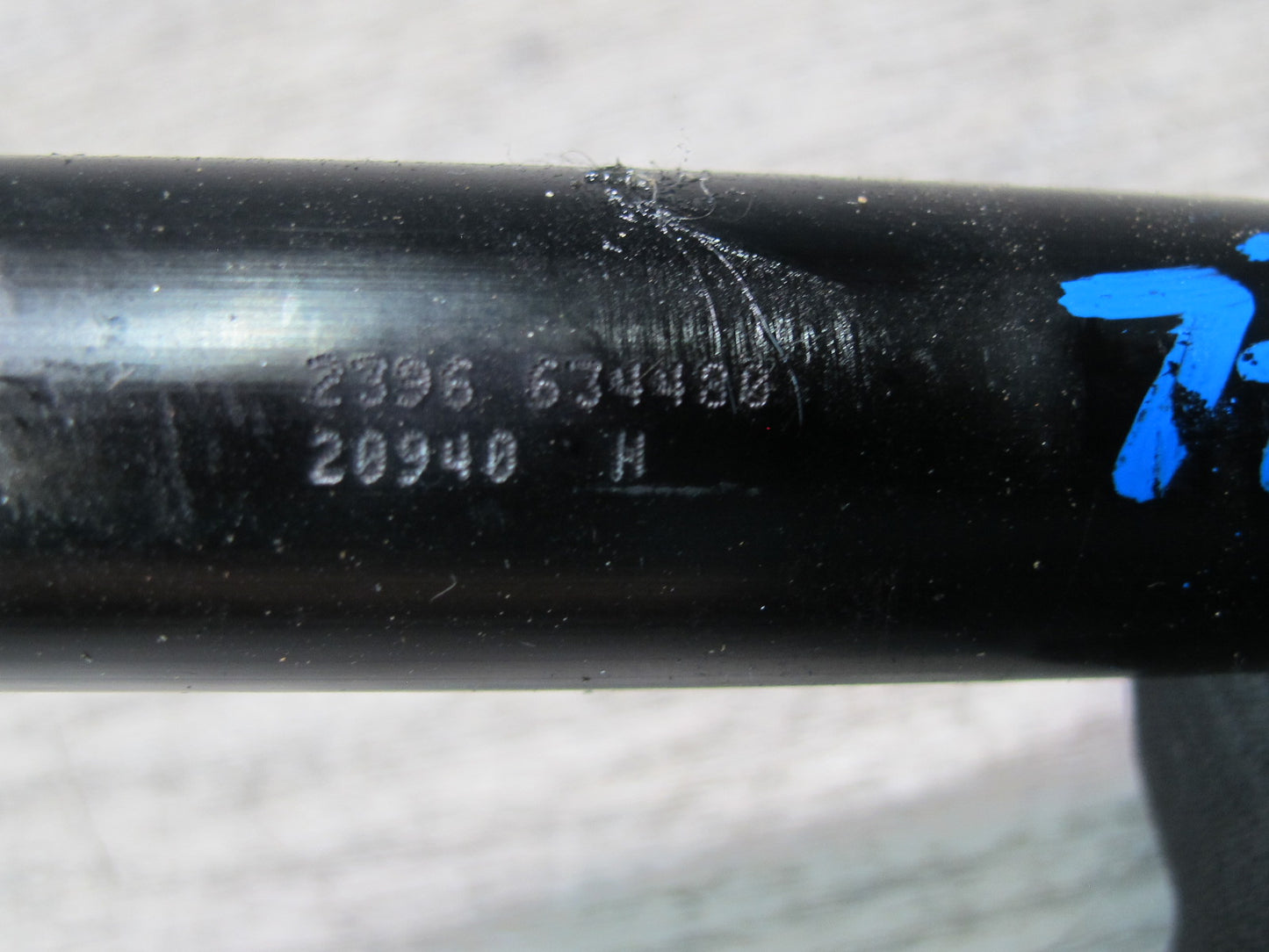 09-16 BMW E89 Z4 Convertible Set of 2 TOP Roof Hydraulic Cylinder Support OEM