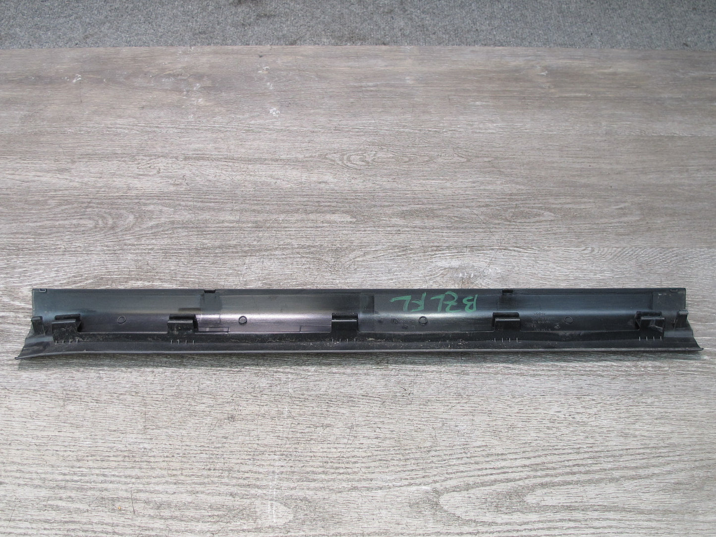 09-16 BMW E89 Z4 Set of 2 Left & Right Door Inner Scuff Step Sill Plate Trim OEM
