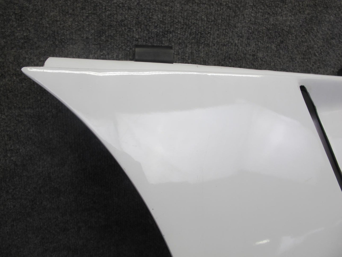 07-10 Saturn SKY Front Left Fender Shell Cover Panel Polar White OEM