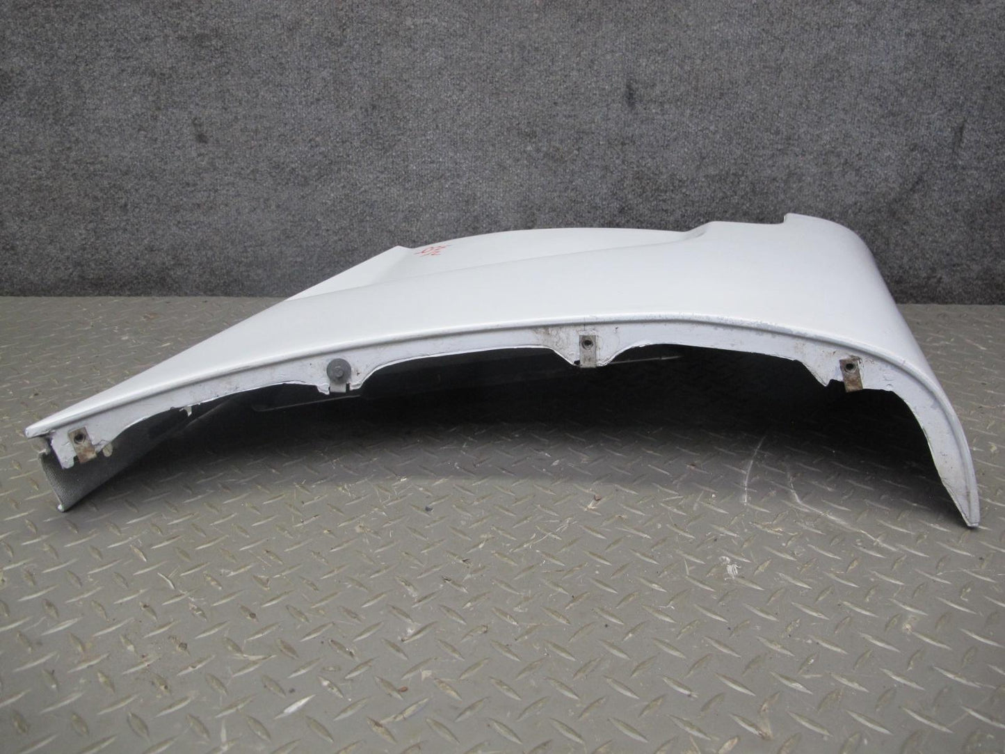 07-10 Saturn SKY Front Left Fender Shell Cover Panel Polar White OEM