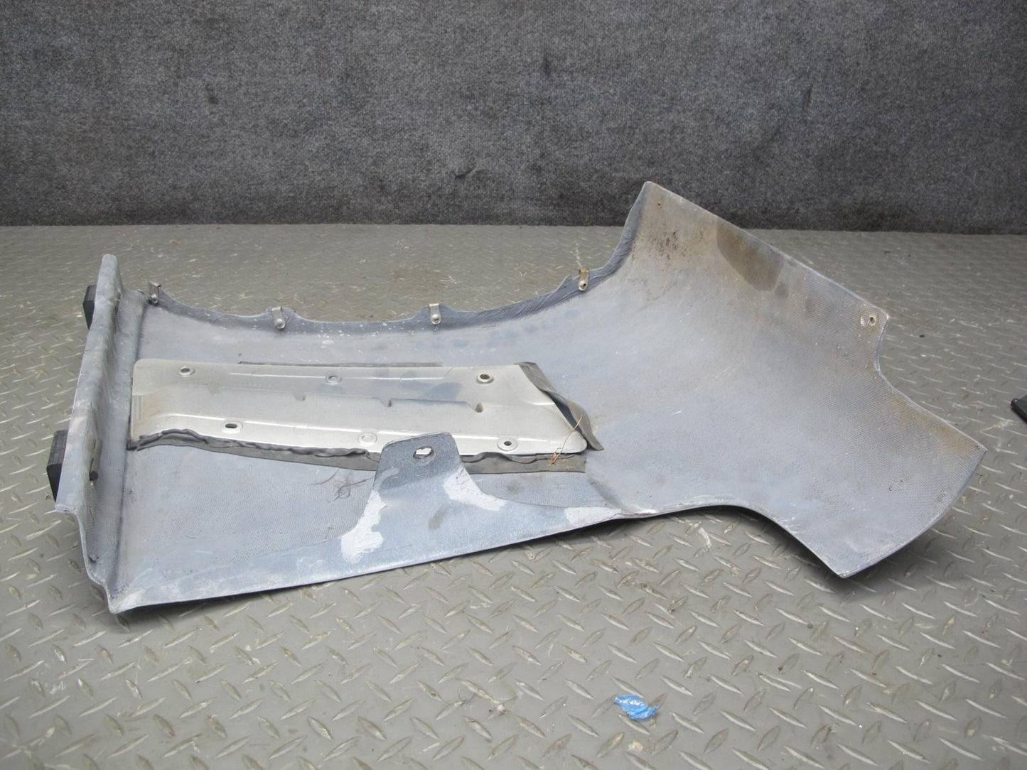 07-10 Saturn SKY Front Left Fender Shell Cover Panel Polar White OEM