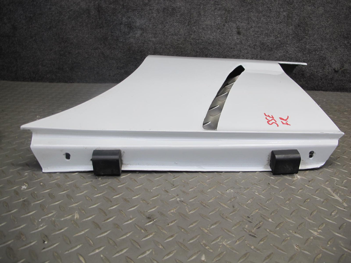 07-10 Saturn SKY Front Right Fender Shell Cover Panel Polar White OEM