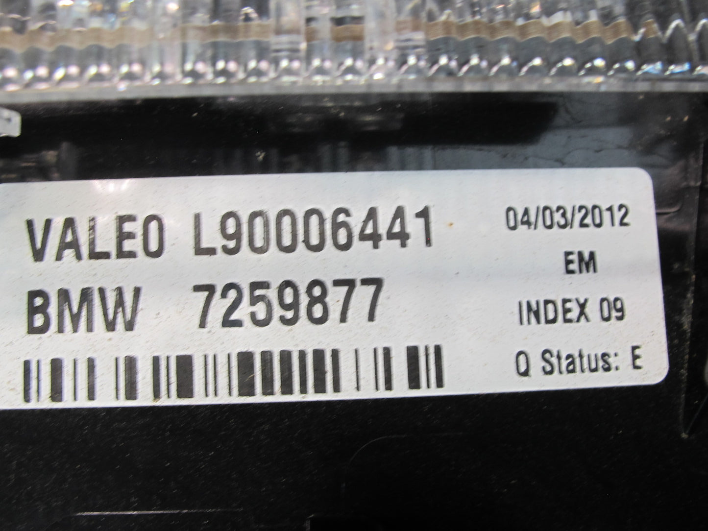 12-18 BMW F30 335i Sedan Rear Third Stop Brake Light Lamp w Trim Black OEM