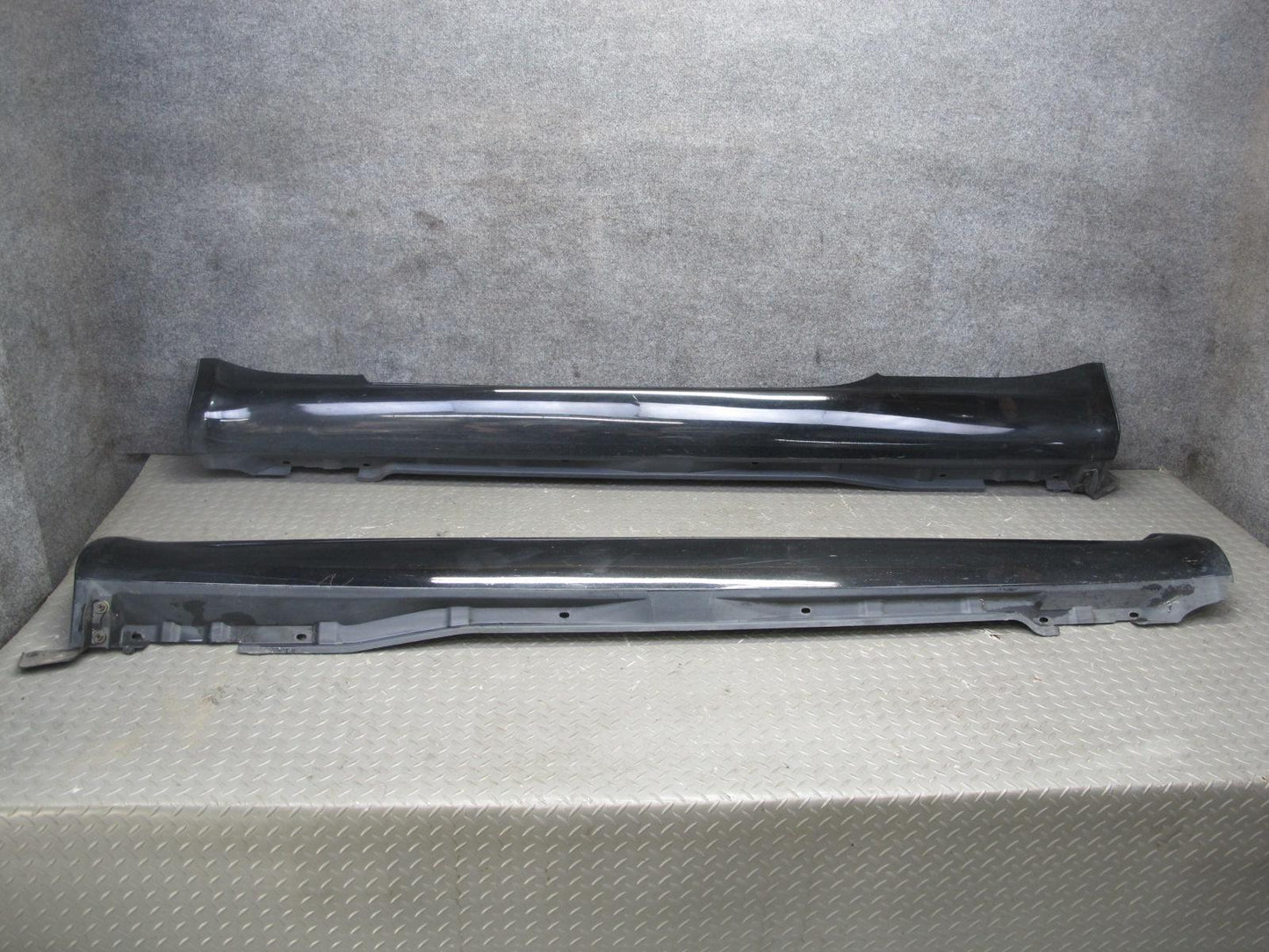 02-05 Lexus Z40 SC430 Set of 2 Left & Right Side Skirt Rocker Panel Black OEM