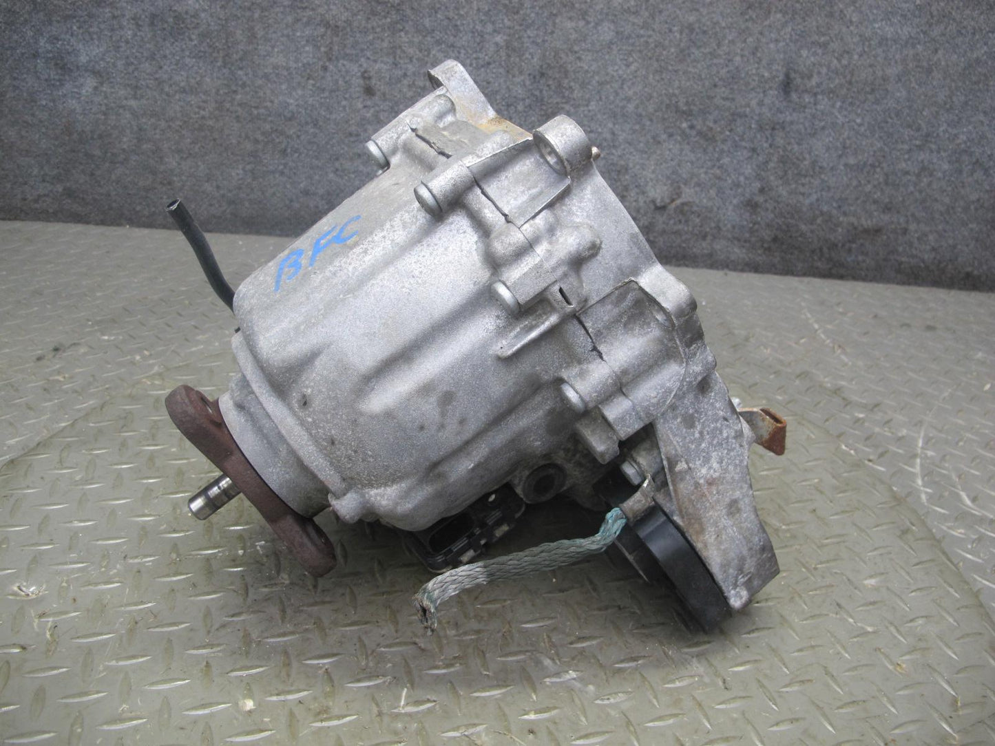 11-13 BMW F07 F12 F13 F10 550iX AWD ATC35L Transfer Case Box w Motor 103K OEM