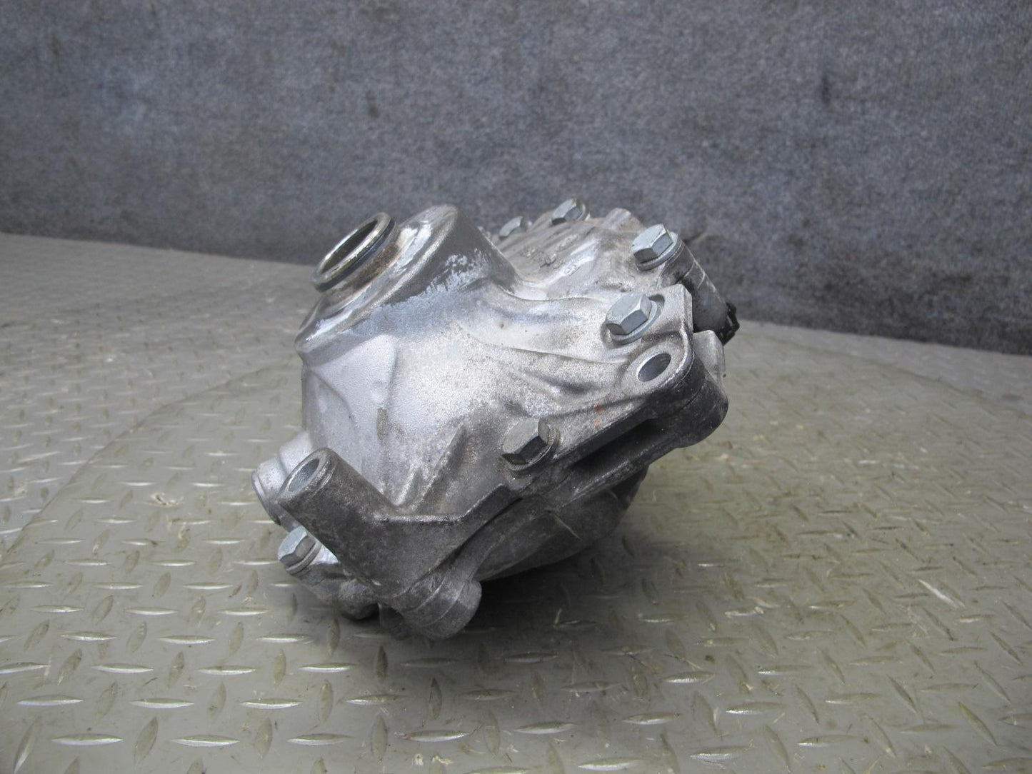 11-13 BMW F12 F13 F10 550i AWD AT Front Differential Carrier 3.08 Ratio 103K OEM