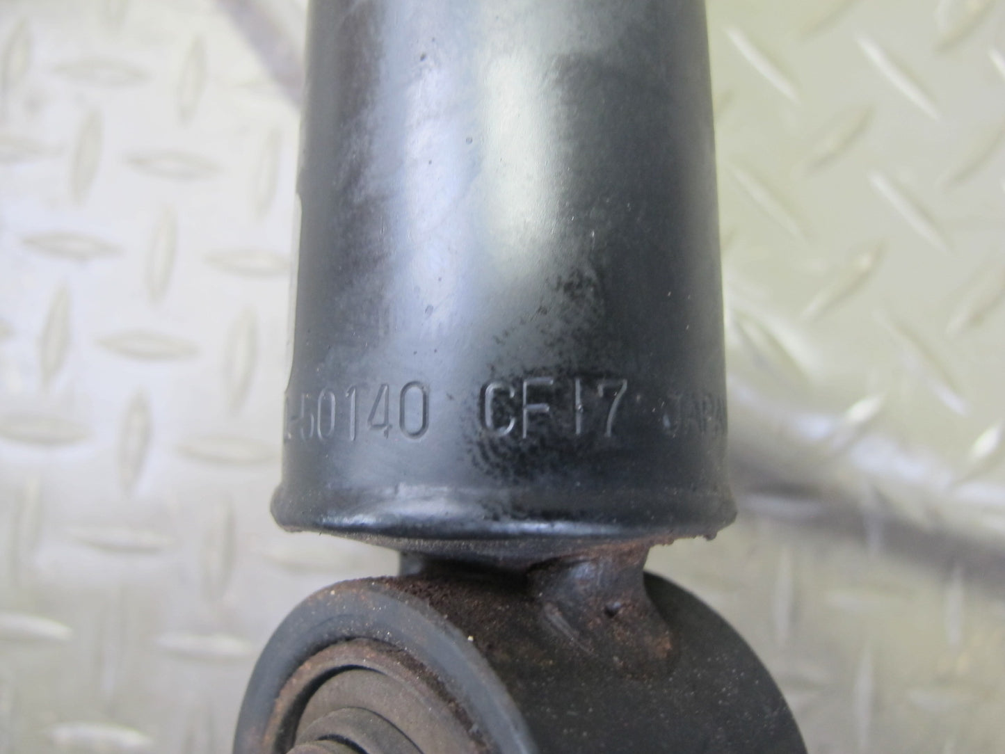 04-06 Lexus UCF30L LS430 Set of 2 Front Left Right Strut Shock Absorber 116K OEM