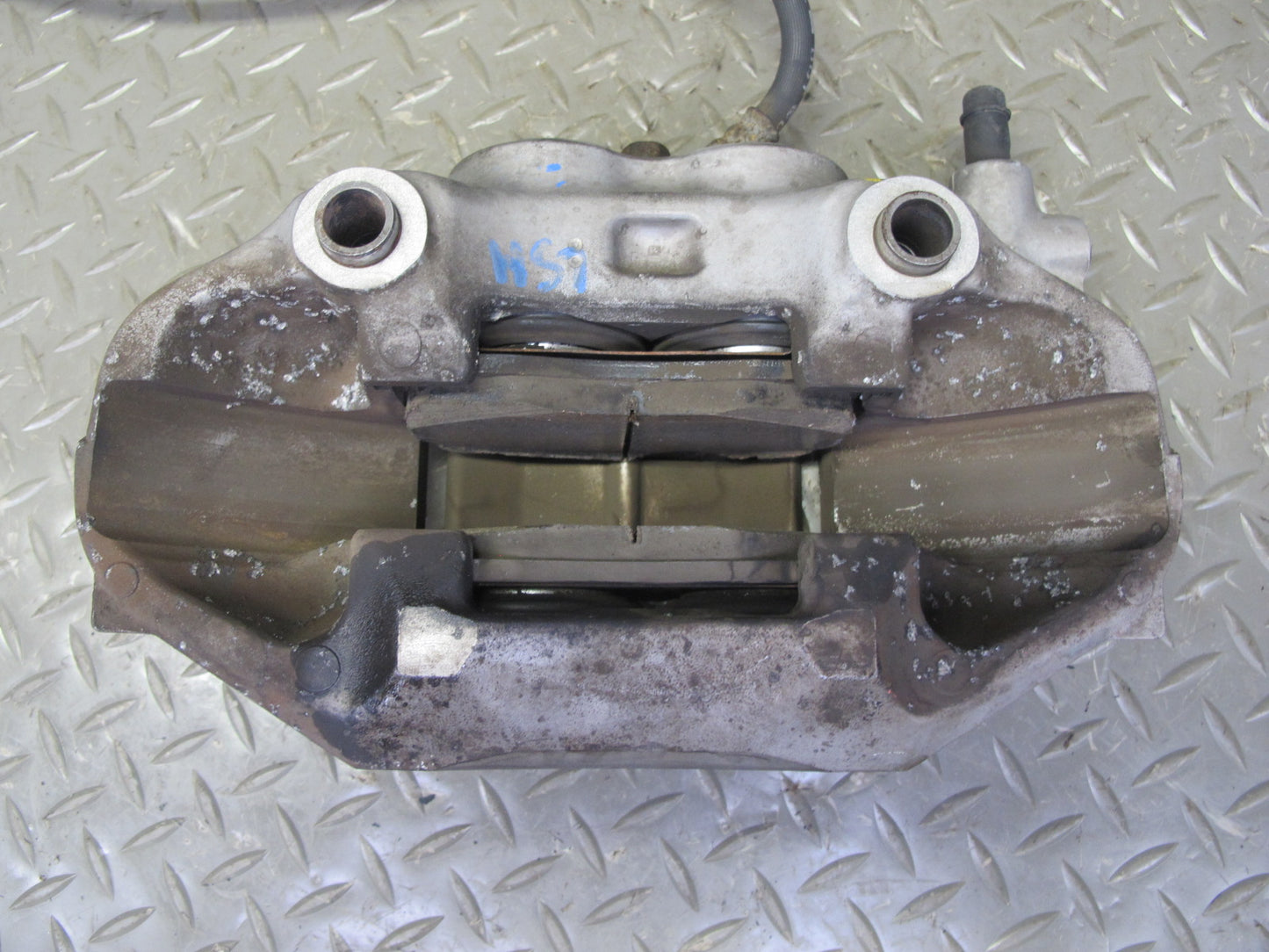 01-06 Lexus UCF30L LS430 Set of 2 Front Left & Right Sumitomo Brake Caliper OEM