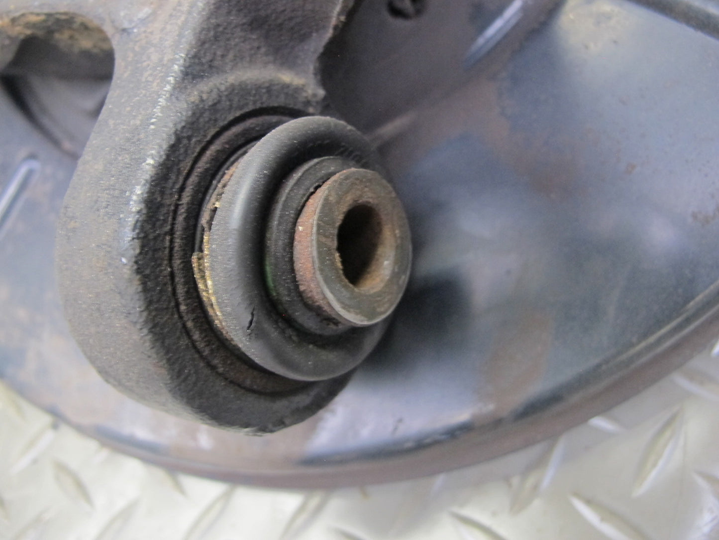 01-06 BMW E46 M3 S54 Rear Right Spindle Knuckle Wheel Hub Bearing Trailing Arm