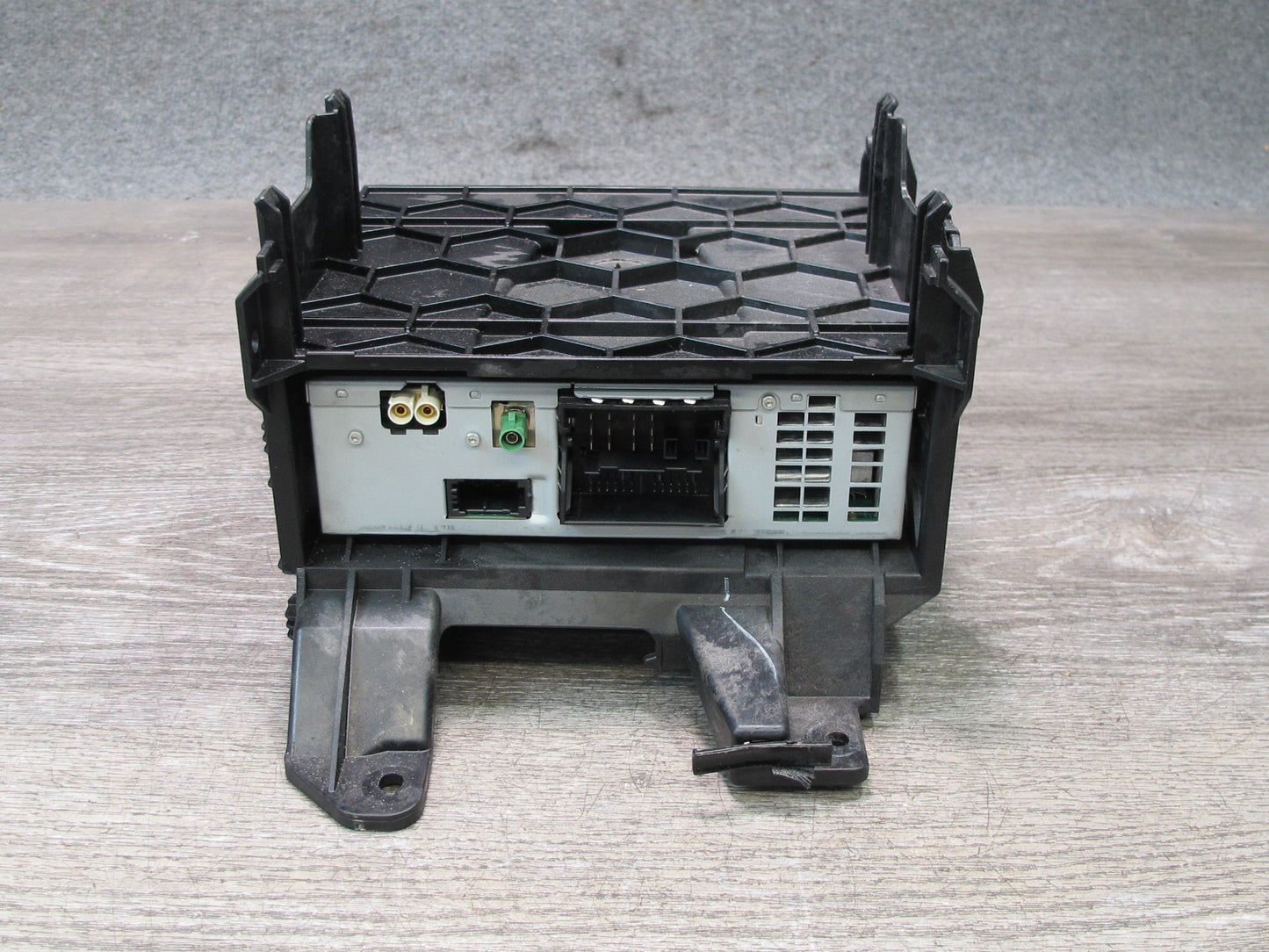 2013 Audi A4 S4 Rear Trunk Satellite Radio Receiver Module w Mount Bracket OEM
