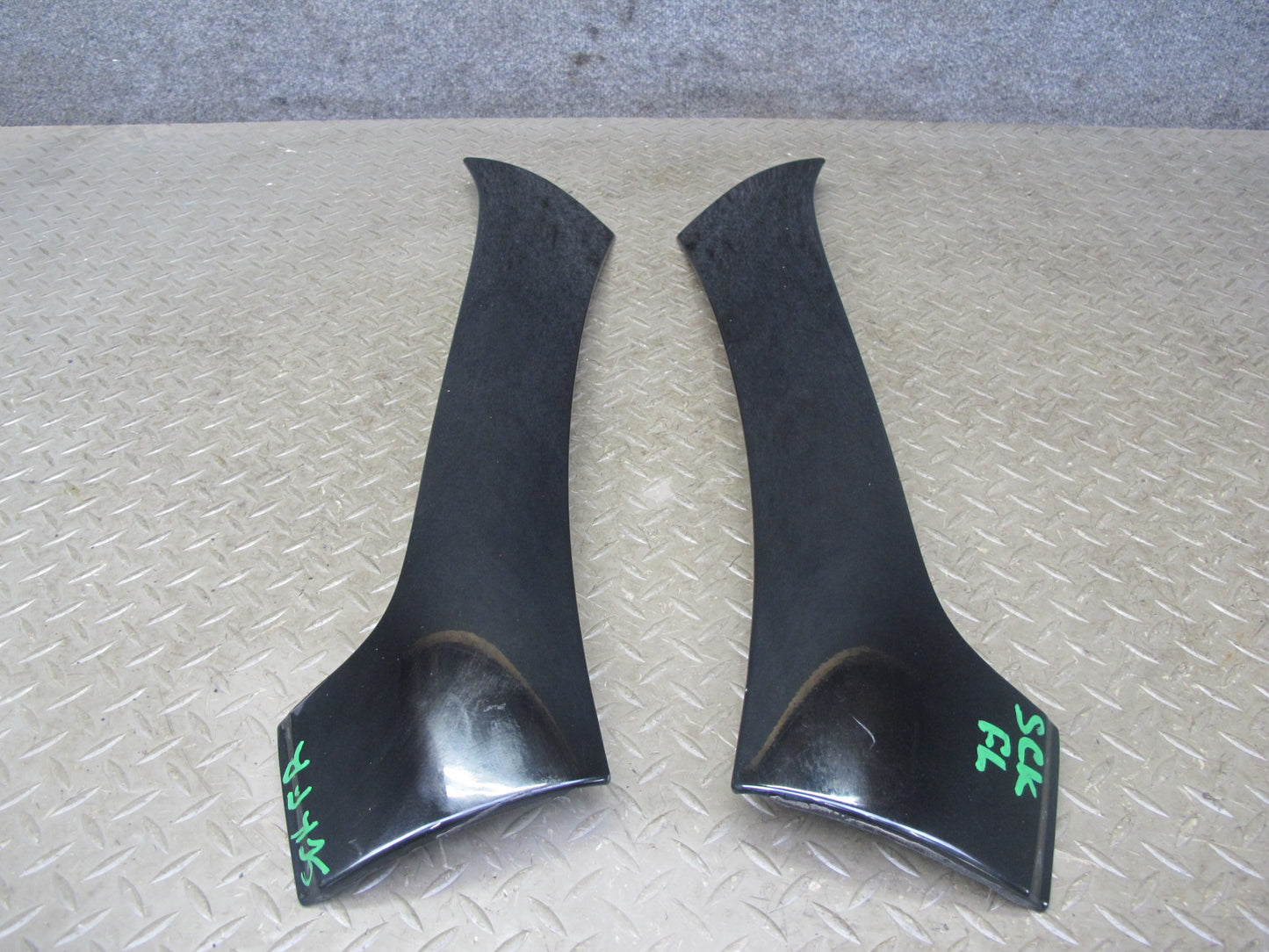 02-10 Lexus Z40 SC430 Set 2 Exterior Windshield A Pillar Trim Cover Black OEM