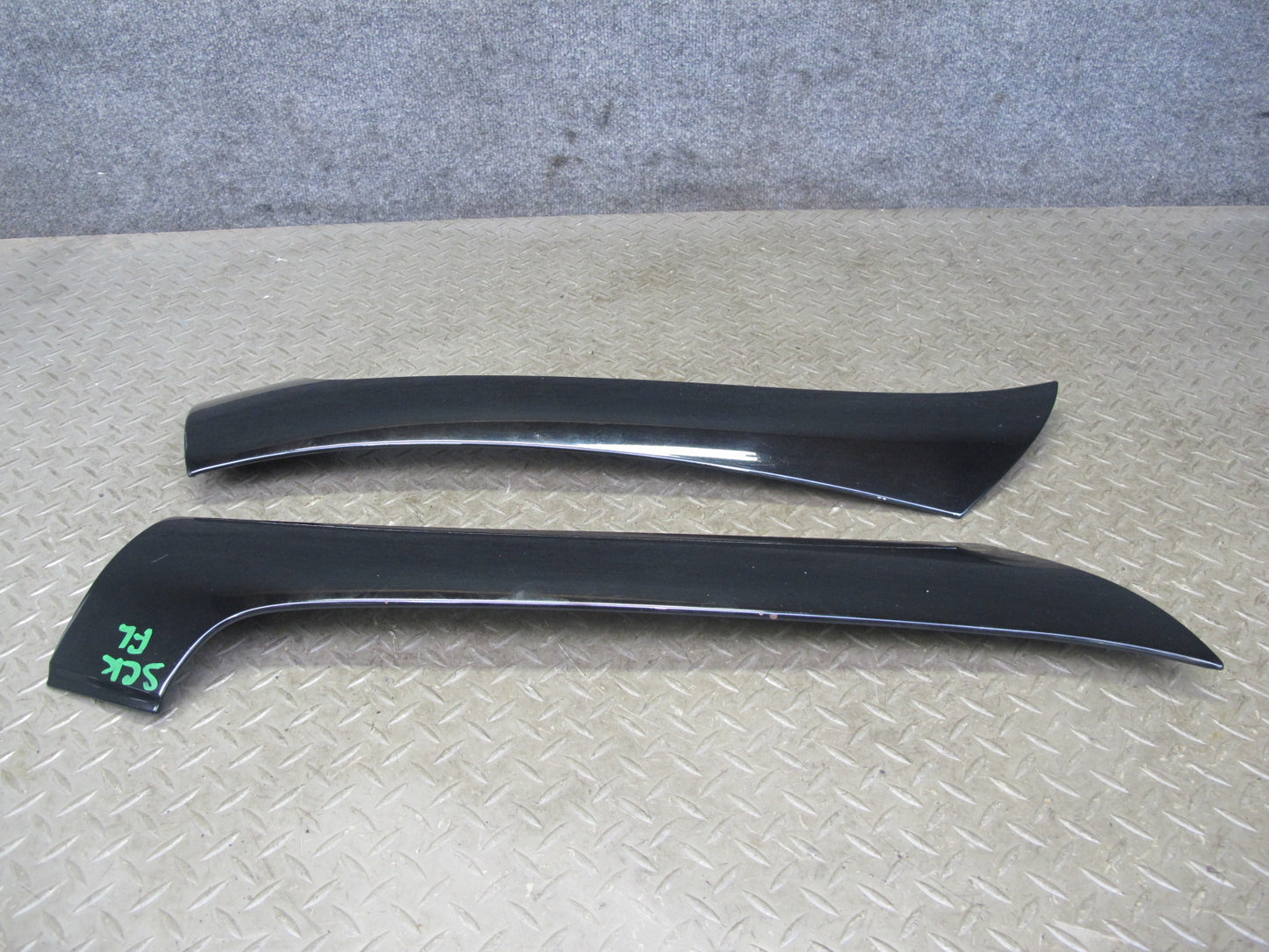 02-10 Lexus Z40 SC430 Set 2 Exterior Windshield A Pillar Trim Cover Black OEM
