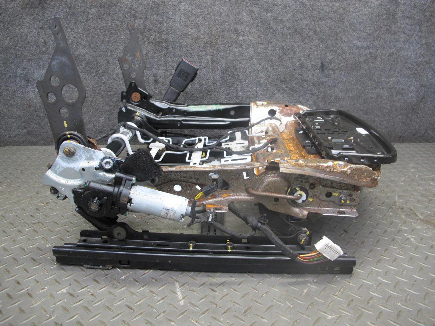 12-18 BMW F30 328i 335i Front Right Seat Lower Frame Track Rail  w Motors OEM