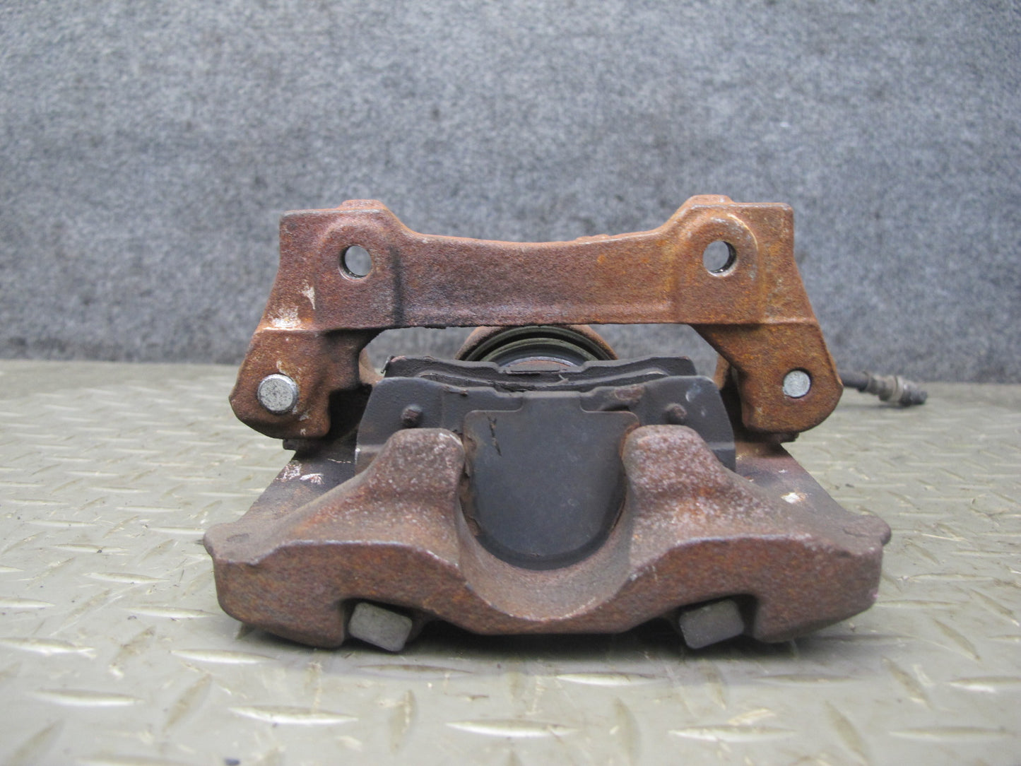 10-15 Lexus GSE20L IS250 RWD Convert Rear Left & Right Brake Caliper Set OEM