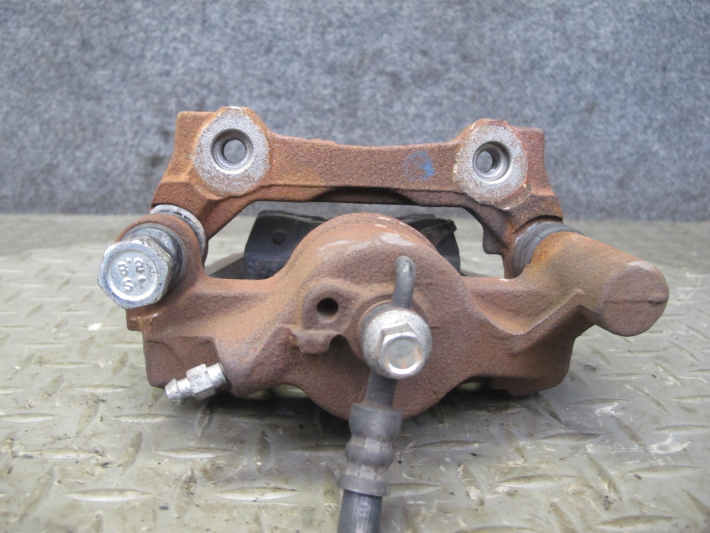 10-15 Lexus GSE20L IS250 RWD Convert Rear Left & Right Brake Caliper Set OEM
