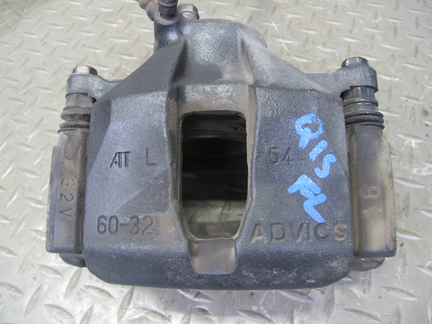 09-15 Lexus GSE20L IS250 RWD Set of 2 Front Left & Right Brake Caliper OEM