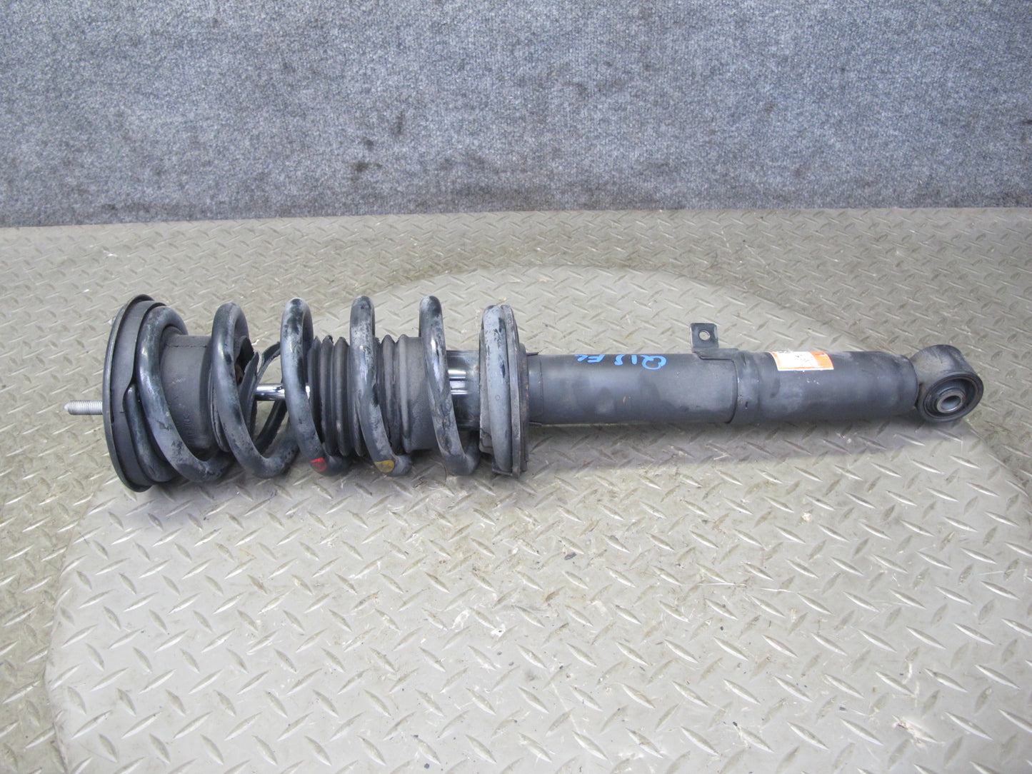 10-15 Lexus GSE20L IS250 Convertible Set of 2 Front Left & Right Shock Strut OEM